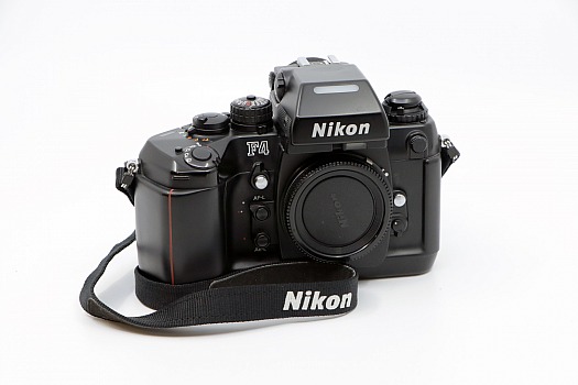Nikon F4 + kit Nikon