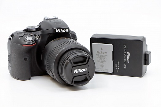 Nikon D5300 + 18-55mm F3.5-5.6G