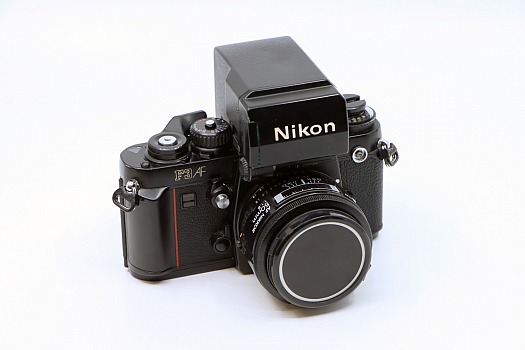 Nikon F3 + 50mm F1.8