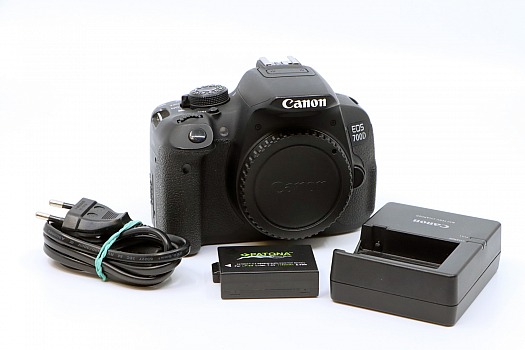 Canon EOS 700D